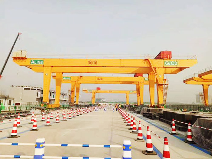 集装箱专用起重机