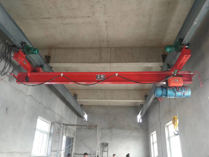 悬挂式起重机