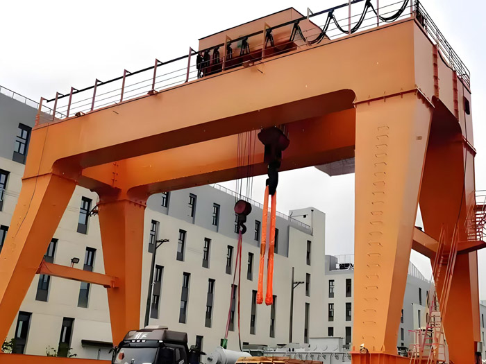 双主梁门式起重机